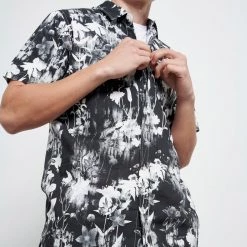 Ανδρικό κοντομάνικο πουκάμισο FUNKY BUDDHA Resort ασπρόμαυρο Floral