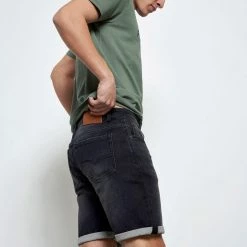 Aνδρική τζιν βερμούδα FUNKY BUDDHA μαύρο -Πλεκτά-Ζακέτες Εκπτώσεις 7007144.0 0001 3 funky buddha aνδρική τζιν βερμούδα funky buddha μαύρο x1000